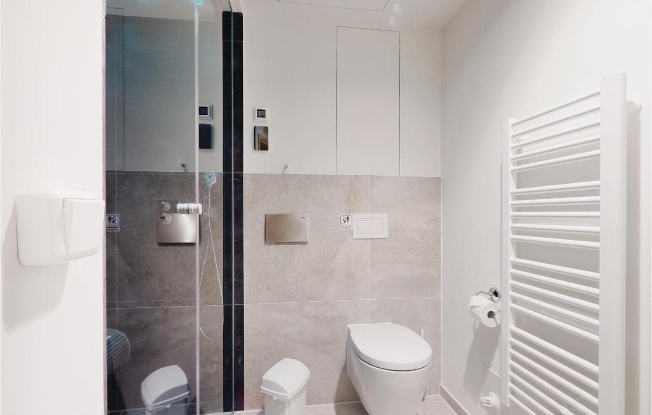 Stunning Apartment In Luebeck Travemuende With Wifi Eksteriør bilde